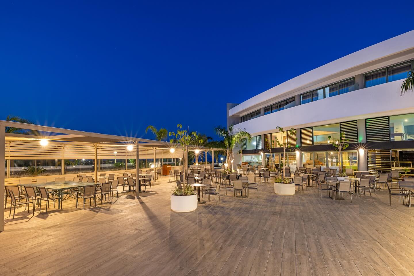 "Escape to paradise and let the evening breeze whisk your worries away at our stunning restaurant patio by the pool. 🌴🌊✨ Unwind, savor delicious flavors, and cherish the company of loved ones under the moonlit sky. 🌙
#Virginia_Family_Resort #Rhodes #Greece #GreekResort #SummerinGreece #Eveningtime #Season2023 #FamilyResort #Rhodes_is_Safe #summerresort #GreekResort #ResortLife #PoolsideRetreat #EveningEscape #DiningByThePool #ResortElegance"