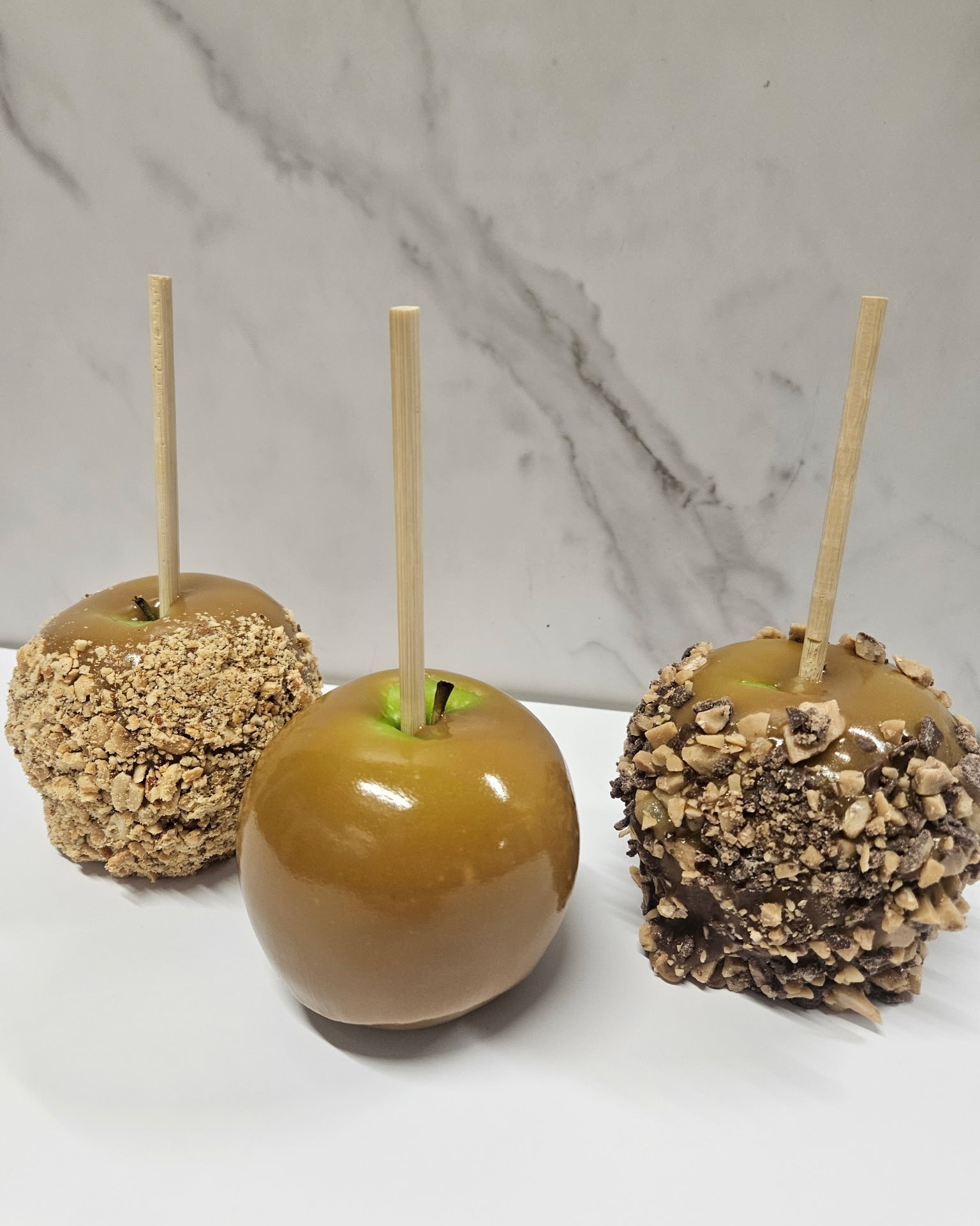 Thank you for your patience as we enjoyed a short break! Now we're back to work and we're as excited about this week's menu as we are the current temperature! It's going to be a beautiful weekend so be sure to take some time to get out and enjoy it!
Not only do we have a packed menu but we have a fully stocked freezer! The freezer has a variety of whole cheesecakes, small and large chicken pot pies, tomato & cheese pies (made with some of summers finest tomatoes), cupcakes, macaron variety packs and even a few cheesecake samplers. So if you can't find something in the case this weekend, take a peek in the freezer.
We look forward to seeing you this weekend!
🍊 Muffins | Lemon Raspberry Streusel
🥓 Quiche | Bacon Tomato Spinach • Roasted Asparagus & Scallion • Sausage Onion Parmesan
🧀 Scone | Ham Cheddar Chive
🥐 Danish | Chocolate Chip
🍰 Cheesecake | Vanilla Mini • Candy Bar • Cherry Lime
🥧 Slice: Peanut Butter Pie
🍪 Cookies | Chocolate chip • Pumpkin Snickerdoodle • Pecan Balls • GF/DF Choc Chip • GF/DF Snickerdoodle
🧁 Cupcake | Triple chocolate • Vanilla • Carrot • GF Carrot • Allergen-friendly • German Chocolate • Lemon Blueberry • Pumpkin Spice Latte (pumpkin cupcake w/ espresso buttercream)
🏈 Bars | Butterfinger Caramel Crunch • Andes Mint Brownie • Raspberry Pop Tart Bar • Peanut Butter Footballs
☕️ Macarons | Caramel Macchiato • Crunch Berry • Raspberry
🌰 Snacks | Caramel Apple Chex Mix • Chex Mix • Candied Nuts
🥣 Granola | Blueberry Vanilla • Pumpkin Spice
🍏 Other | Caramel Apples - Plain, Peanut, Heath
🐶 Doggo treats and muffins
We may even have some cinnamon rolls available on Friday while supplies last. 😉