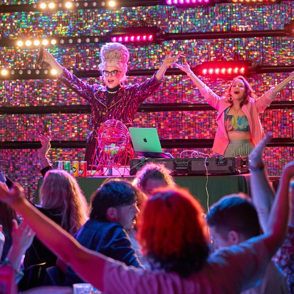 ๐๐ซ๐ข๐ ๐ก๐ญ. ๐๐จ๐ฅ๐. ๐ ๐ฅ๐ข๐ญ๐ญ๐ฅ๐ ๐๐ข๐ญ ๐๐จ๐ง๐ค๐๐ซ๐ฌ. ๐๐ฎ๐ฌ๐ฌ๐๐ฅ๐ญ๐จ๐ง ๐
๐ซ๐ข๐ง๐ ๐ ๐๐๐๐ ๐ข๐ฌ ๐จ๐๐๐ข๐๐ข๐๐ฅ๐ฅ๐ฒ ๐๐๐๐.
Our full program has dropped - packed with comedy, cabaret, circus, music, mayhem and the kind of creative magic that only a small-town Fringe festival can deliver.
From bingo chaos to family fun, live music to thought-provoking theatre, weโre bringing Busselton a week of pure imagination, local talent and regional arts electricity.
๐
21โ29 March 2026
๐ Busselton, WA
๐๏ธ Tickets on sale now
This is your cue: gather your friends, book your shows, and get ready to paint the town bold.
Explore the program + grab tickets:
๐ https://www.busseltonfringe.com.au/program2026
#BusseltonFringe2026