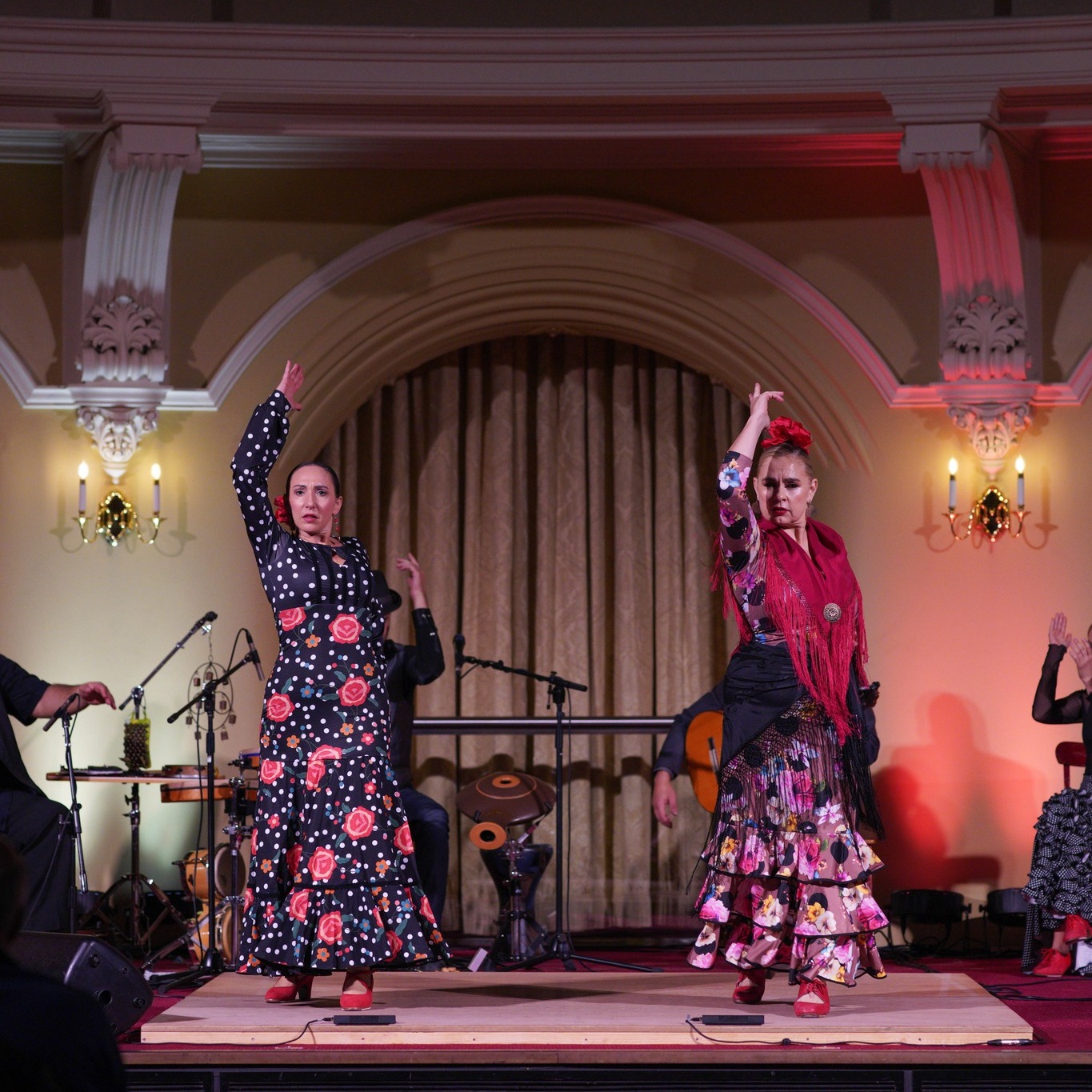 ๐
๐ข๐ซ๐, ๐ซ๐ก๐ฒ๐ญ๐ก๐ฆ ๐๐ง๐ ๐ฉ๐ฎ๐ซ๐ ๐๐ฉ๐๐ง๐ข๐ฌ๐ก ๐ฉ๐๐ฌ๐ฌ๐ข๐จ๐ง
AIRE Flamenco and Jeremias Sosa return to Busselton Fringe after their soldโout performance in 2024, this time with Latin Meets Flamenco.
Tickets are already selling fast - don't miss out!
๐ญ All ages welcome โ lovers of dance, world music, Spanish culture and vibrant live performance
โฐ Doors 7.00pm โข Show 7.30pmโ9.30pm
๐ Old Courtyard Courthouse
๐ฒ Adult $35 โข Concession $25
๐๏ธ Tickets: https://www.trybooking.com/DKCJT
Bring your picnic rug or low backed chair.
Food van on-site, licensed venue, strictly no BYO.