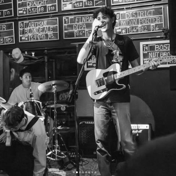 ๐๐จ๐งโ๐ญ ๐ฆ๐ข๐ฌ๐ฌ ๐๐ฎ๐ฅ๐ฅ๐๐๐ฅ!๐ง๐ ๐๐ซ๐ข๐ง๐ ๐ข๐ง๐ ๐ญ๐ก๐๐ข๐ซ ๐๐๐๐ฎ๐ญ ๐๐ฅ๐๐ฎ๐ฆ ๐ญ๐จ ๐ฅ๐ข๐๐ ๐ข๐ง ๐๐ฎ๐ฌ๐ฌ๐๐ฅ๐ญ๐จ๐ง!
A rising South West band to watch -
Kullabl!nd bring their fresh, highโenergy indie rock to Busselton for their first ever local album launch.
Hailing from Dunsborough, this rising threeโpiece delivers catchy, allโoriginal tracks that get every crowd moving. Despite their young age, theyโve already earned major recognition through Triple J Unearthed High, WAM Song of the Year nominations and a Battle of the Bands win.
๐ถSunday 29 March
Old Courthouse Courtyard
Doors open at 5.30pm, for a 6.00pm start.
Food stall on-site - (Hotdogs & Ice-creams)
All ages, Alcohol free event
Tickets here ๐ https://www.trybooking.com/DKCVA