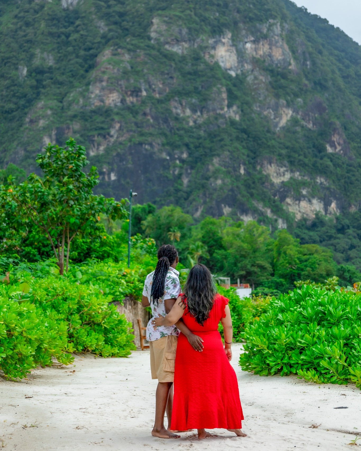 Soft sand, soft light, and a love that just glows. ✨
Every moment with these two felt effortless.
Want to capture your moment of love?
Send us a message or click the link in our bio to book your shoot.
#CouplesShoot #BeachLove #StLuciaPhotography #SugarBeachVibes #CapturedMoments