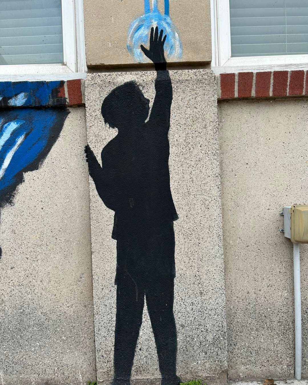 This yearâs town-wide egg hunt includes Milton landmarks. Each riddle leads you to a new place. Spot the egg with Little Guy, take a selfie, and post it! #miltoncommunitycenter
Here are a few clues!
Hop! Hop!