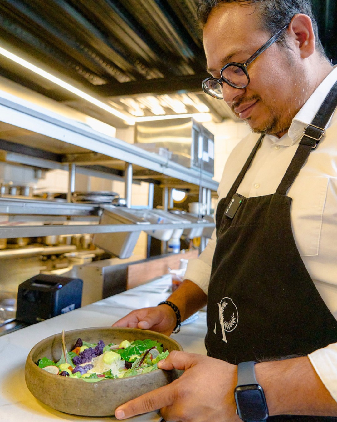 Cada uno de nuestros platillos lleva consigo la dedicación y atención del chef, reflejado en cada elemento, textura e ingredientes que forman parte de una propuesta que busca reinterpretar la herencia culinaria mexicana.
#RestaurantesCDMX #PlanEnLaCiudad #ArangoCDMX #AltaCocinaMexicana #RooftopCDMX