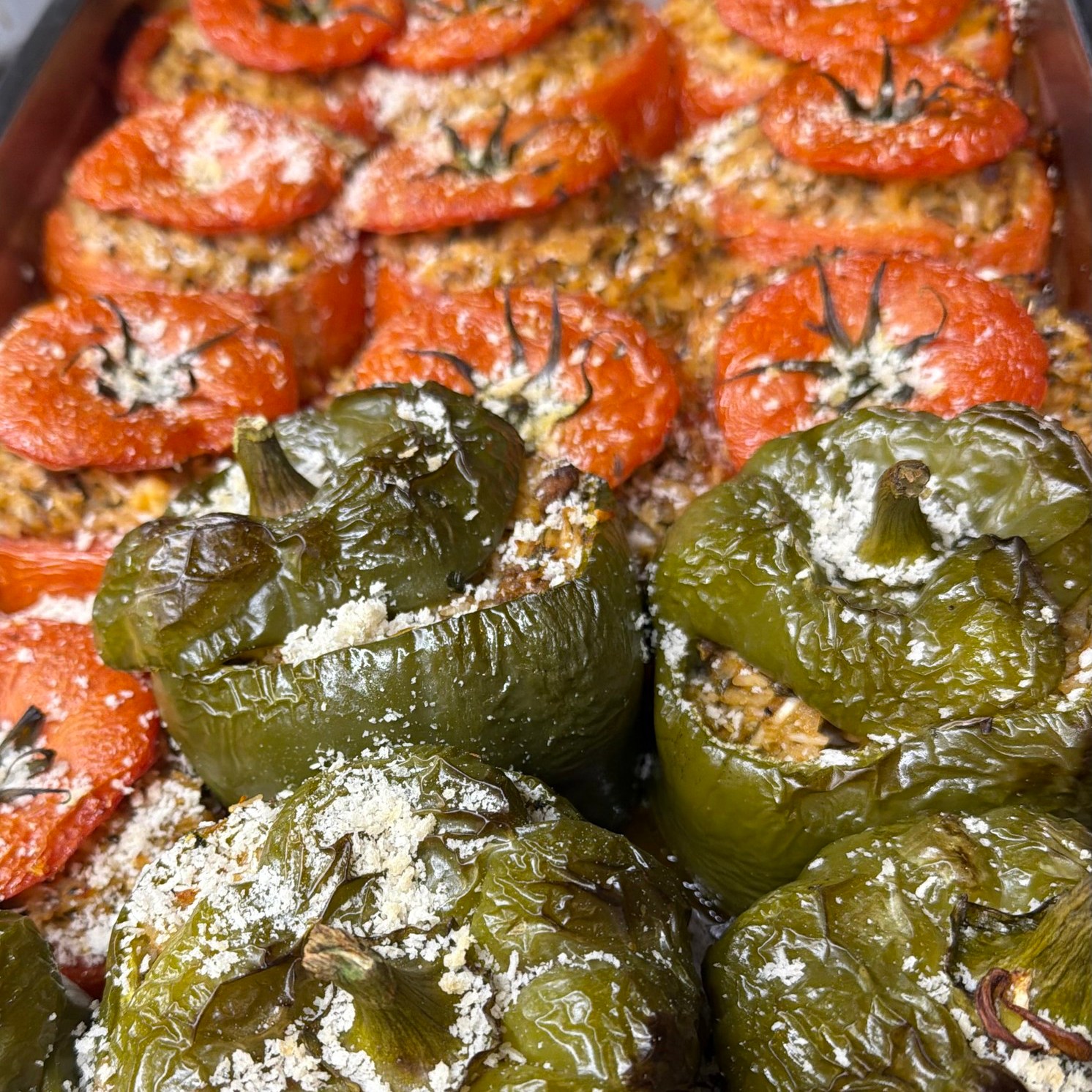 Two dishes. One delicious trip to Greece. 🇬🇷
🍤 Shrimp Santorini—fresh, colorful and bursting with Mediterranean flavor.
🍅 Gemista—traditional stuffed tomatoes and peppers, baked until perfectly tender.
No passport needed—just bring your appetite to Prestige!
📍 Prestige Diner | New Providence
#PrestigeDiner #TasteOfGreece #GreekFood #ShrimpSantorini #Gemista #NewProvidenceNJ #NJFoodie