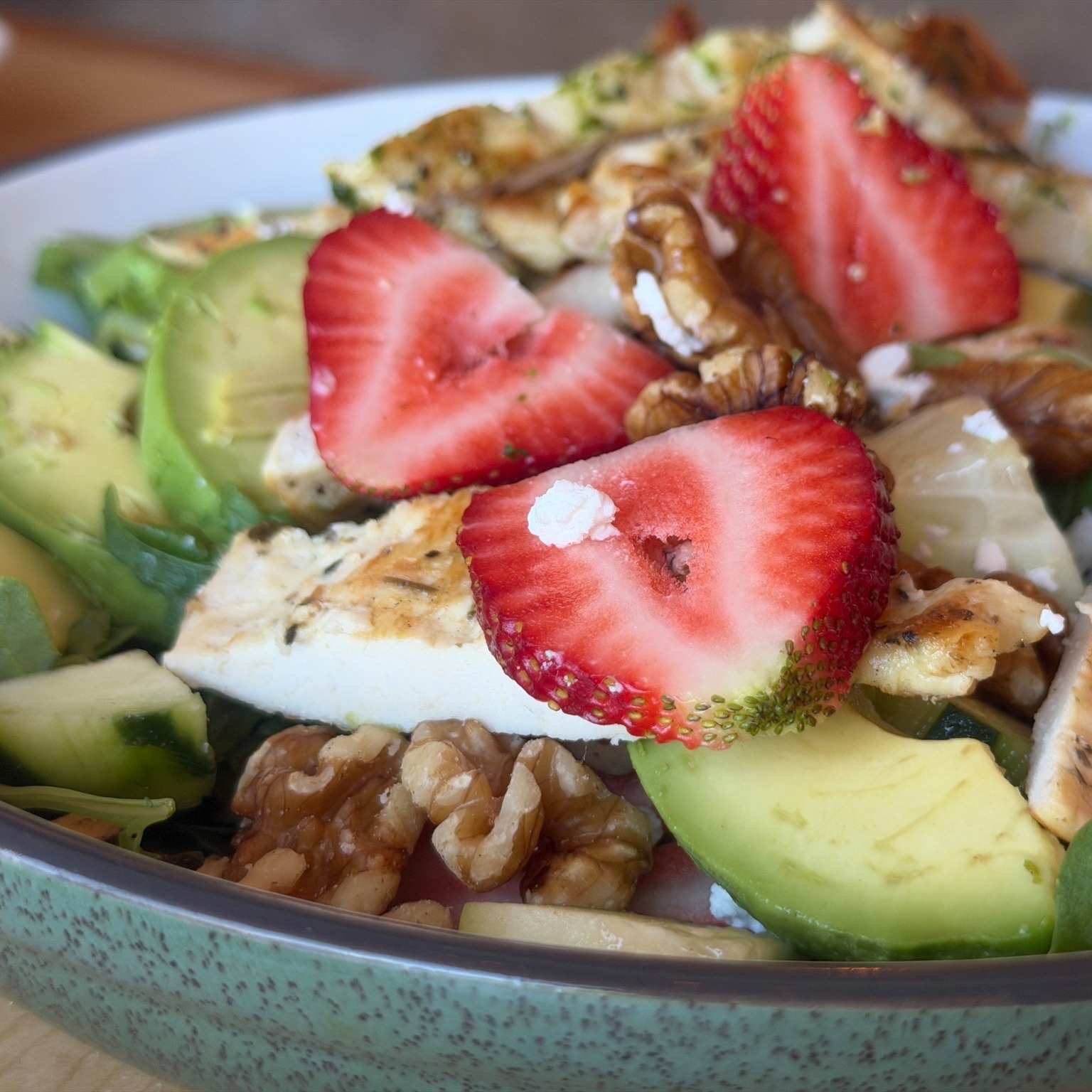 Two summer favorites. One tough patio decision. ☀️🥗
🍓 Strawberry Fields Salad—fresh strawberries, grilled chicken, creamy avocado, walnuts and feta.
🍅 Tomato Burrata Salad—juicy summer tomatoes, creamy burrata and bright Mediterranean flavors.
Which one are you ordering on the Prestige patio? Better yet, bring a friend and share both!
Vote below: 🍓 or 🍅
📍 Prestige Diner | New Providence
#PrestigeDiner #ThisOrThat #PatioDining #SummerSalads #NewProvidenceNJ #NJFoodie