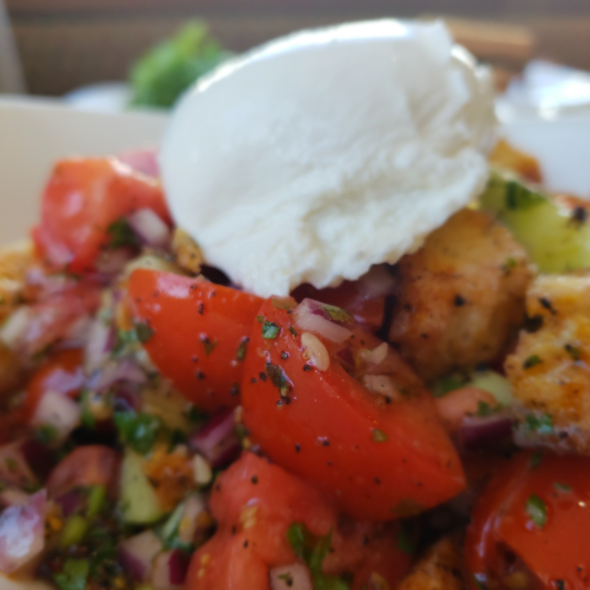 Two summer favorites. One tough patio decision. ☀️🥗
🍓 Strawberry Fields Salad—fresh strawberries, grilled chicken, creamy avocado, walnuts and feta.
🍅 Tomato Burrata Salad—juicy summer tomatoes, creamy burrata and bright Mediterranean flavors.
Which one are you ordering on the Prestige patio? Better yet, bring a friend and share both!
Vote below: 🍓 or 🍅
📍 Prestige Diner | New Providence
#PrestigeDiner #ThisOrThat #PatioDining #SummerSalads #NewProvidenceNJ #NJFoodie