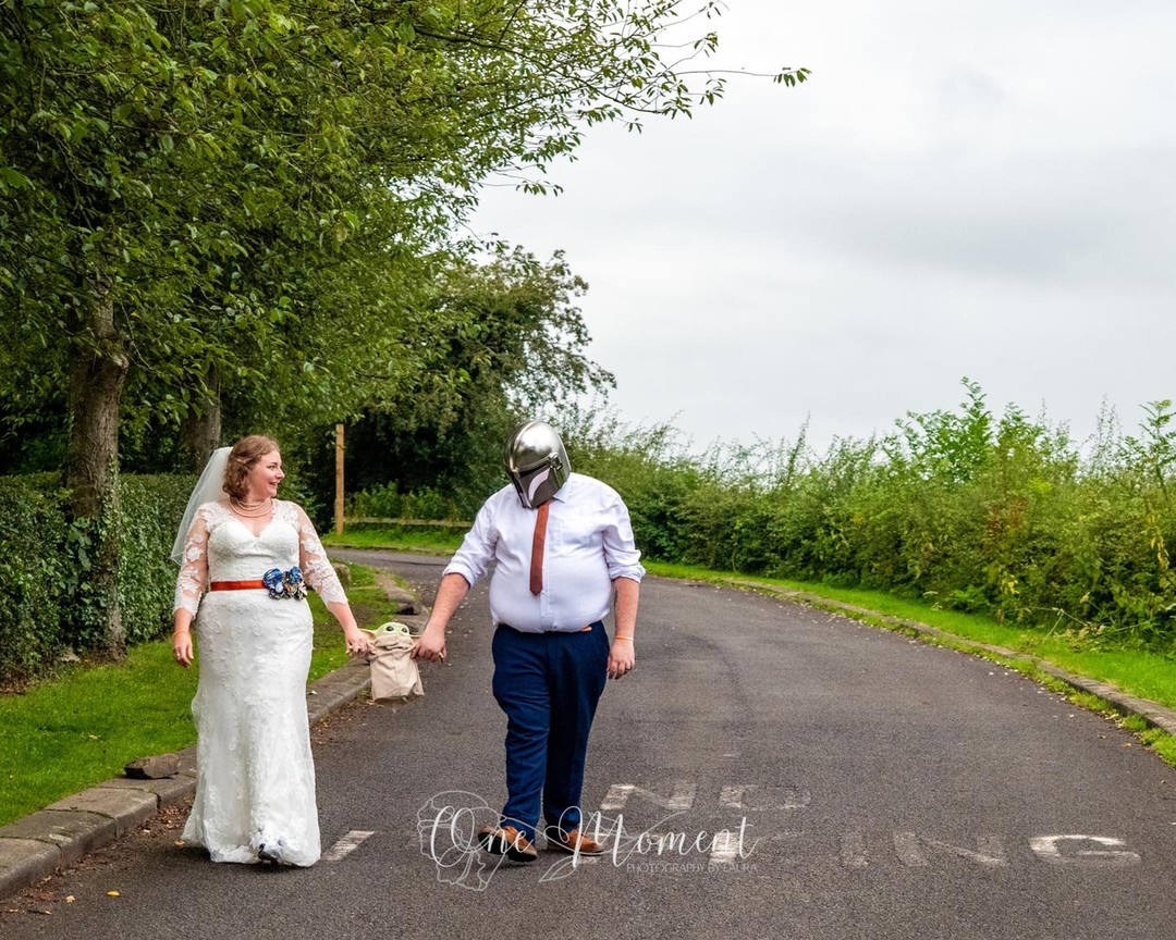 Happy 1st Wedding Anniversary Dan & Alison!
I hope you've had a fabulous first year as Mr & Mrs ♥️