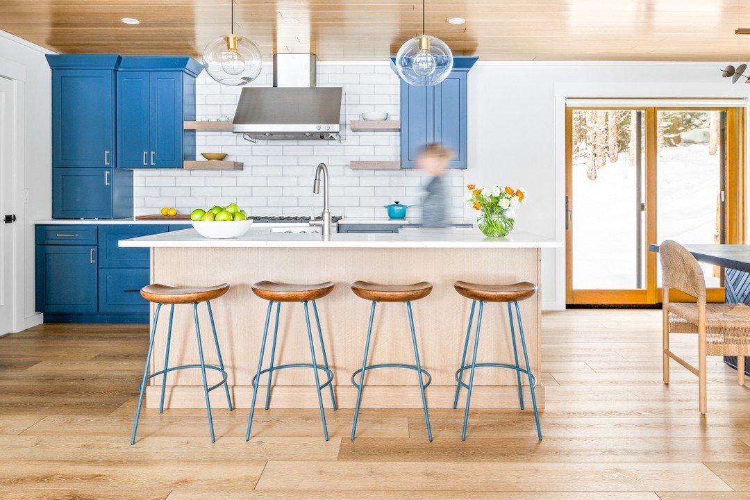 Adirondack Remodel || Liz Anderson Designs.
.
.
.
.
#kitchenremodel #vermontremodel #vermontinteriorphotographer #spacialharmonyphoto #vermonthomephotographer #vermontbrandingphotographer #vermontinteriors