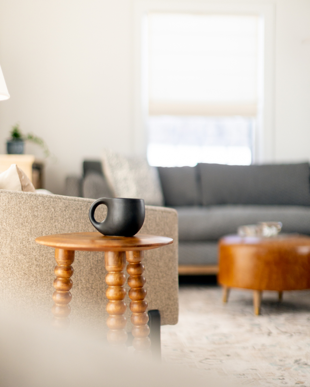 Another outtake from March's shoot with Adobe VT. .
.
.
.
.
.
#homevignettes #adodevt #vermontinteriorphotographer #spacialharmonyphoto #vermonthomephotographer #quitemoments #vermontinteriors #shapesandlines #vermontinteriordesign #stillness #calmness #possibility