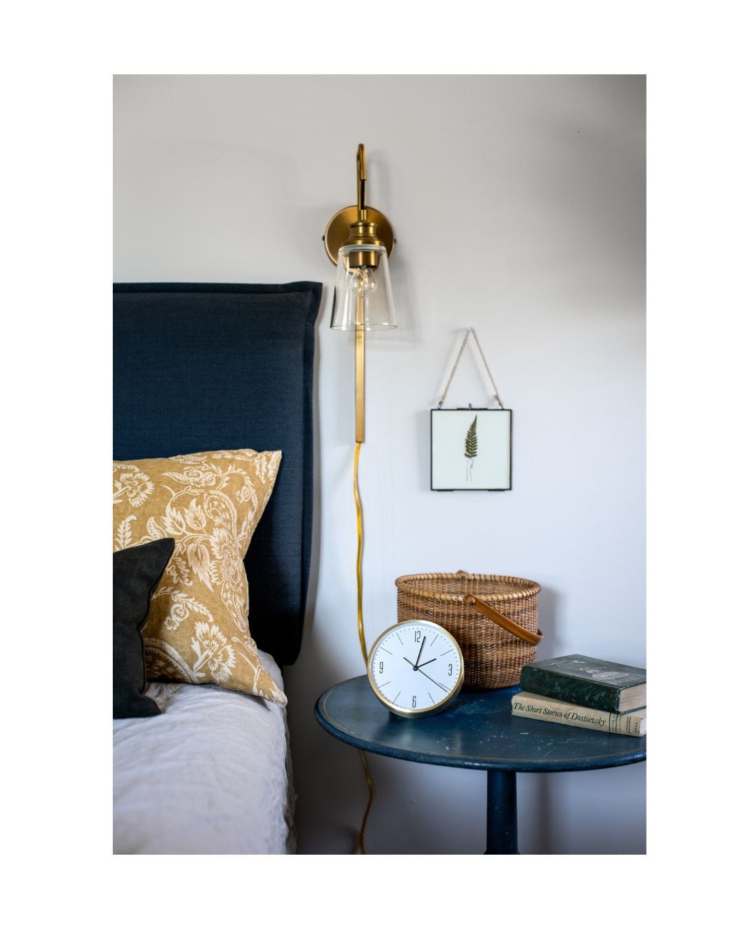 Another cozy moment by @abode.vt ✨.
.
.
.
.
.
#bedroomremodel #vermontremodel #vermontinteriorphotographer #spacialharmonyphoto #vermonthomephotographer #vermontbrandingphotographer #vermontinteriors #abodevt #interiordesign #vingettes #interiordesigner