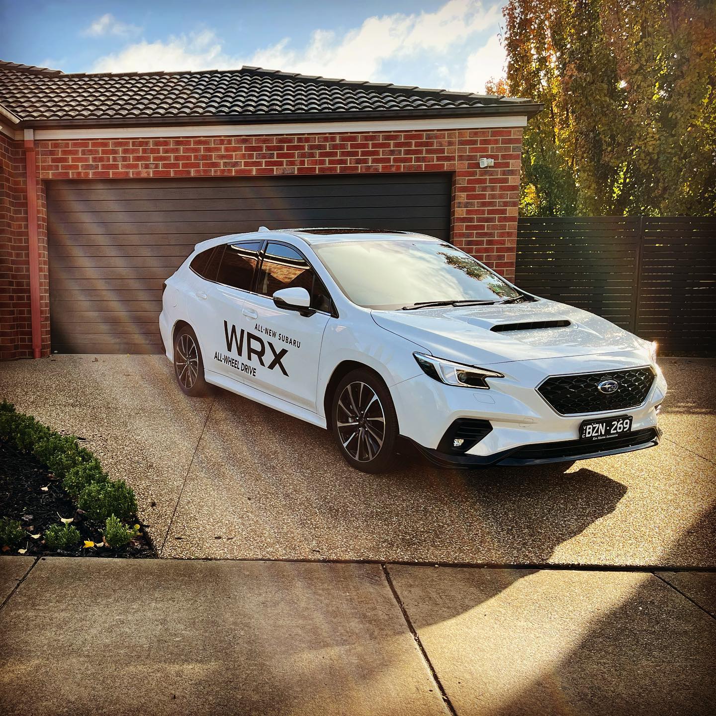 Wheels for the day.
This would be sick as a permanent driveway dweller. If you havenโt got your test-drive booked in, I suggest you do something about that.
#subaruwrx #subaru #kenmustonsubaru #fleuronstudio