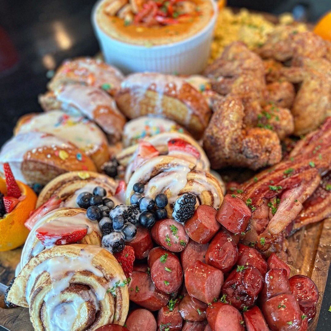 Sundays are made for brunches. 🧇🥓🥐
Few slots left for QCW Southern Brunch this Sunday, Jun 12th. Visit www.qcweekend.com now!
#qcw #queencity #sundayvibes #brunch #charlottenc