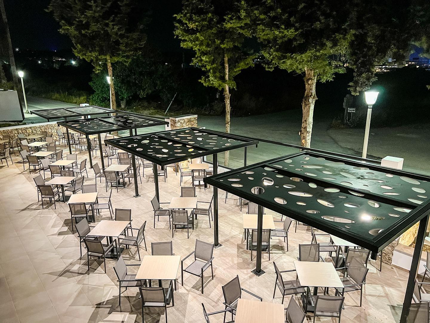 Enjoy your dinner in our new terrace, part of Dionysos Main Restaurant!
.
.
.
#virginia_family_resort #rhodes #greece #hoteldesign #resort #summer #restaurant #patiodesign #outdoorarchitecture #resortdesign #vacation #holidays