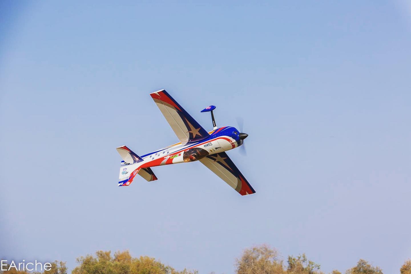 AJ Laser 123โ in action. @canopycover.rc #JRPropo #SignDimensions #DesertAircraft #MejzlikProps #AJaircraft #HobbyGuy #IsraeliAeroClub #Intellitech #IamIMAC #ScaleAerobatics