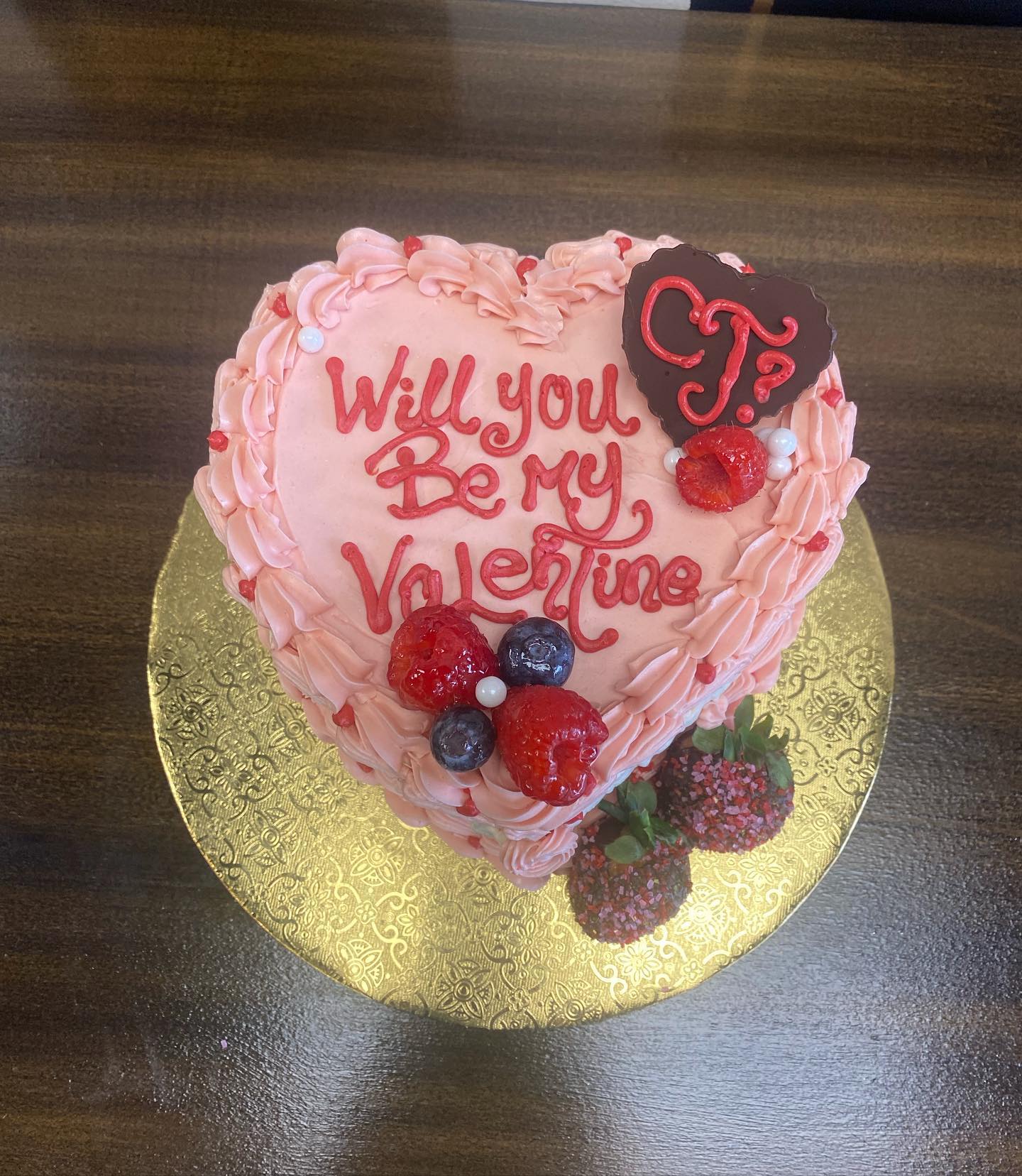 Ask that Special Someone to be your Special Someone this Valentine’s Day with a heartfelt message on one of our ♥️ shape 🍰 cakes. Call today to place your order.