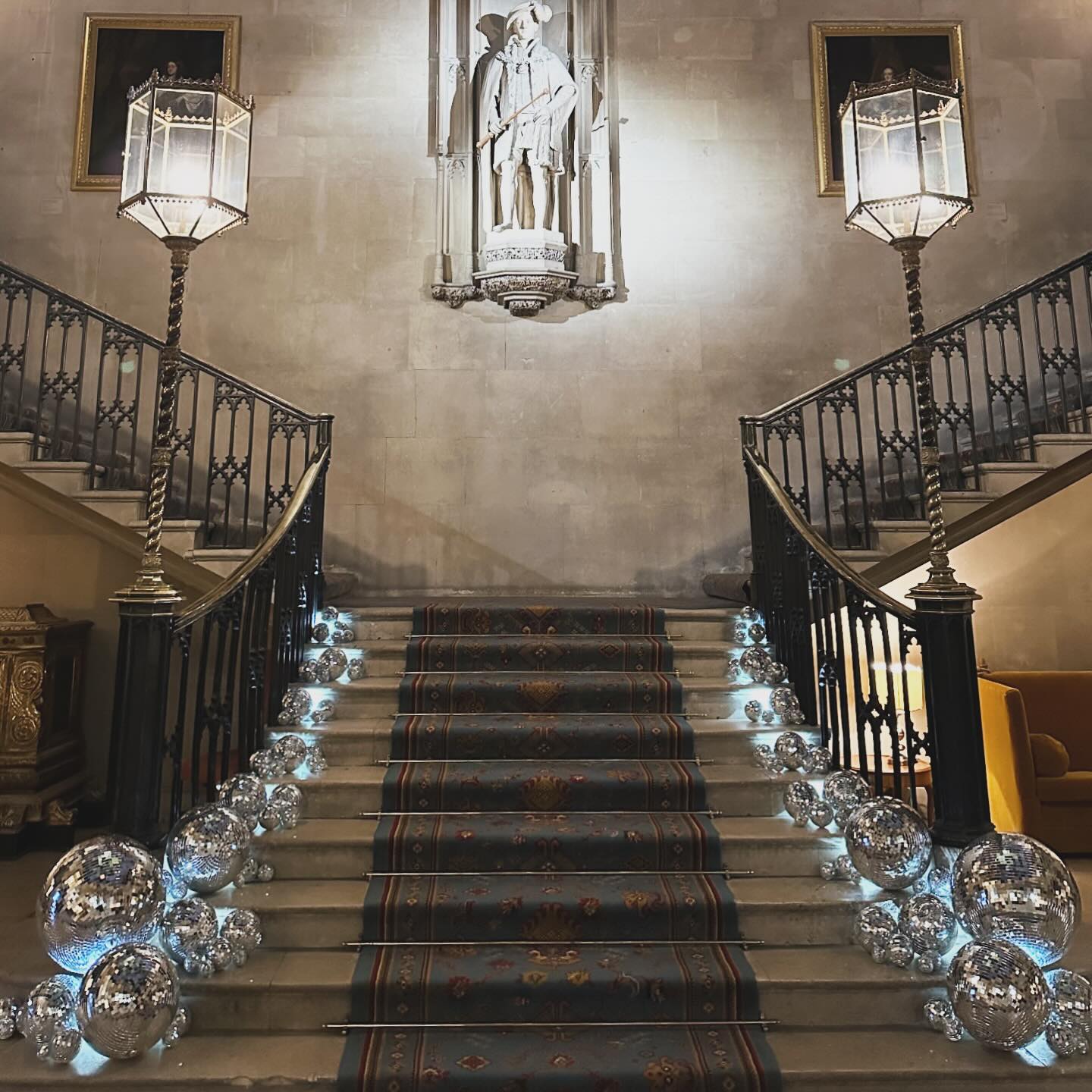 A S H R I D G E • H O U S E
We got to create magic on the iconic @ashridgehouse staircase and our DISCO BALLS were the perfect fit 🪩
If you’ve ever visited @ashridgehouse you’ll know how magical the building is and to create there was a dream come true…
Happy birthday Fiona and thank you for trusting us 🪩
#ashridge #ashridgehouse #ashridgehouseestate #ashridgehousestaircase #discoball #discoballs #discoballdecor #discoballwedding #50thbirthday #50thbirthday #birthdaydecor #birthdaypartydecor #birthdaydecoration #discoballparty