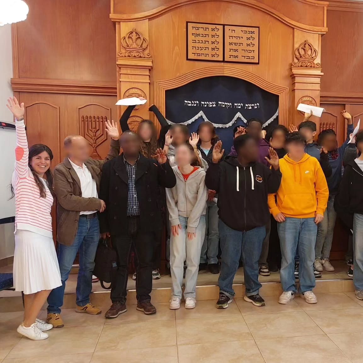 Today, we had so much fun with two groups of public schools in our workshop on Discovering Jewish culture with the JQuiz by CEJI