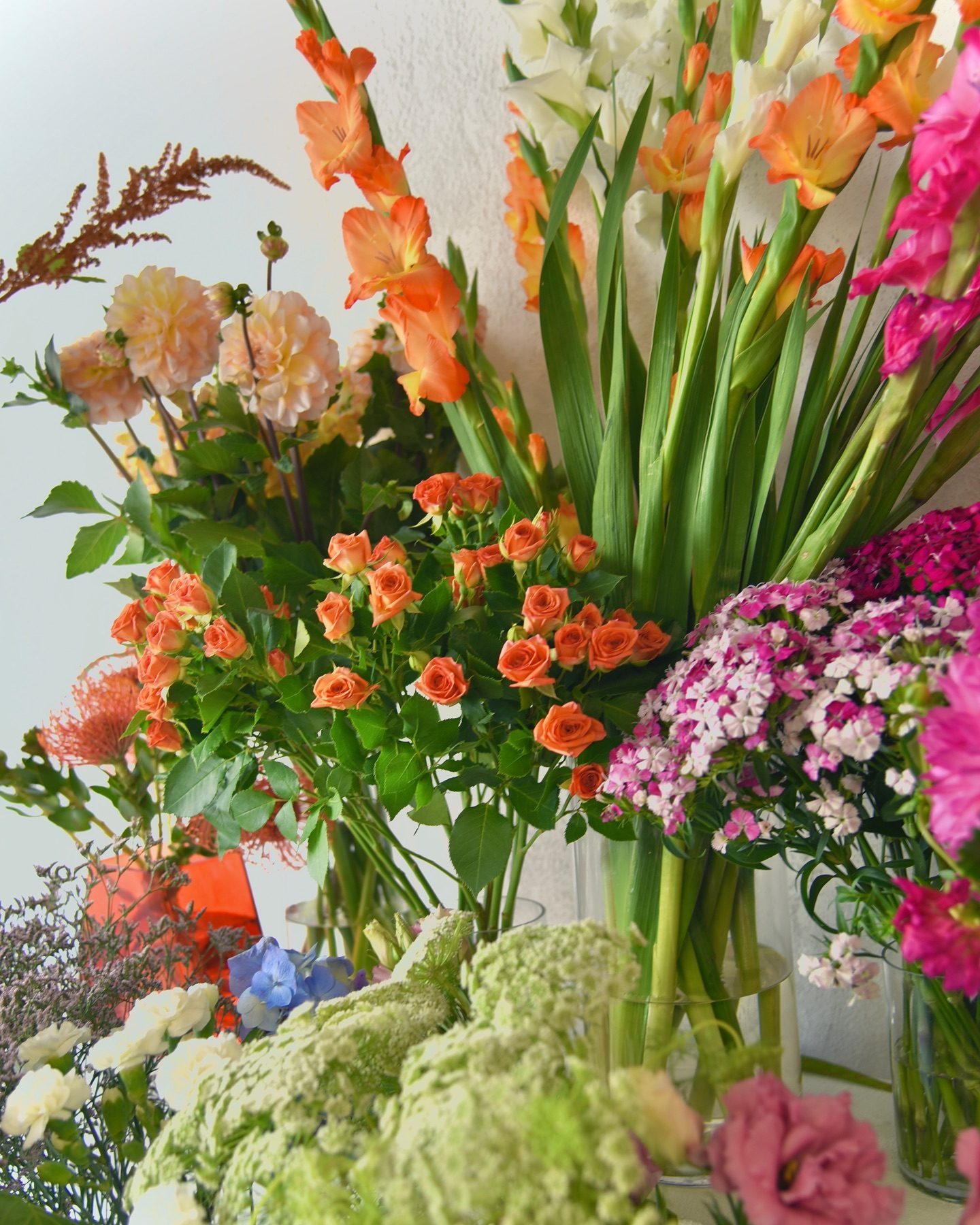 Our forever favourite photo 🤍
Captured by the beautiful & talented @icedandshaken_social at our second home @thestationbrisbane 🌞
#brisbaneflorist