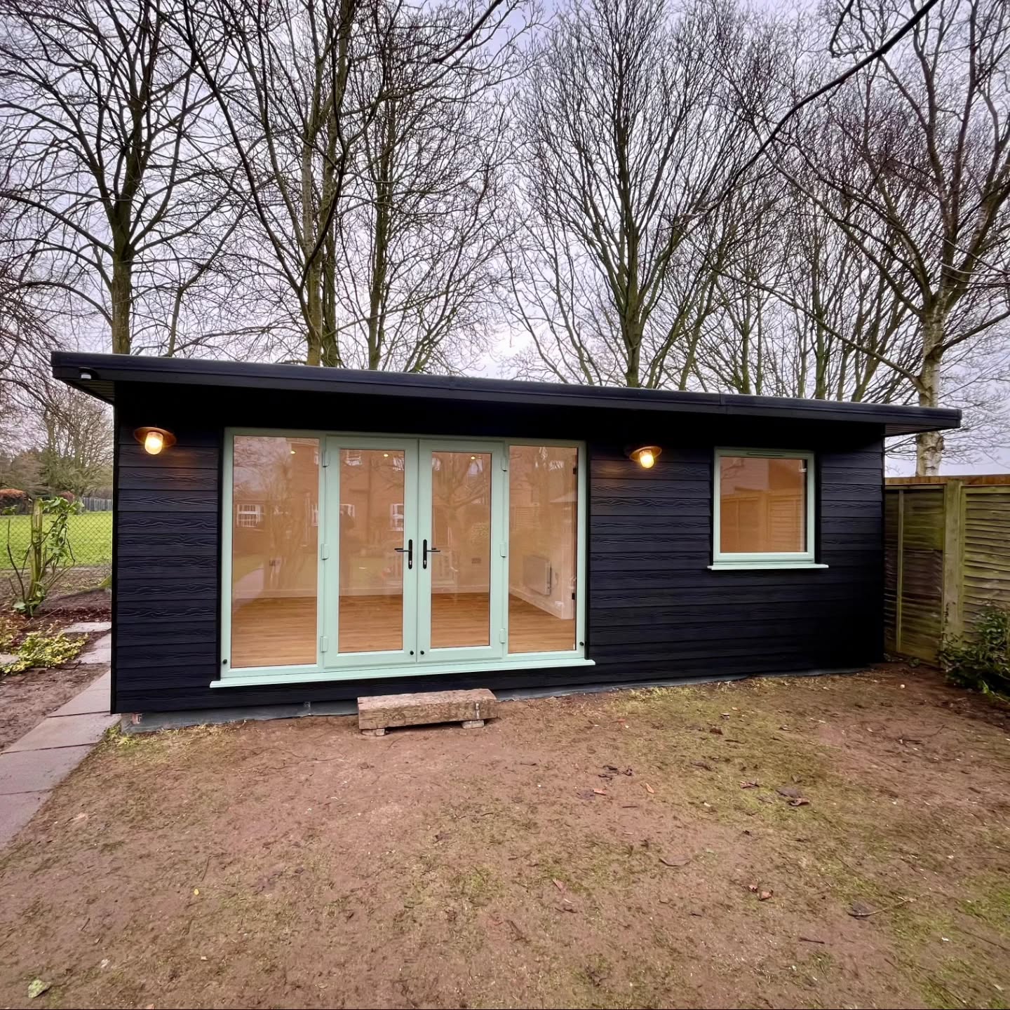 6.5 x 3.6m twin room office and garden lounge. Chartwell Green windows and doors looking great against the black @cedraluk lap cladding!
Get in touch if you'd like something similar! ☎️
Contact Tristen:
info@readgardenrooms.co.uk
07846 872621
#readgardenrooms #GardenRoom #homeoffice #HomeGym #outbuilding #annexe #homeimprovement #norfolk #Suffolk
