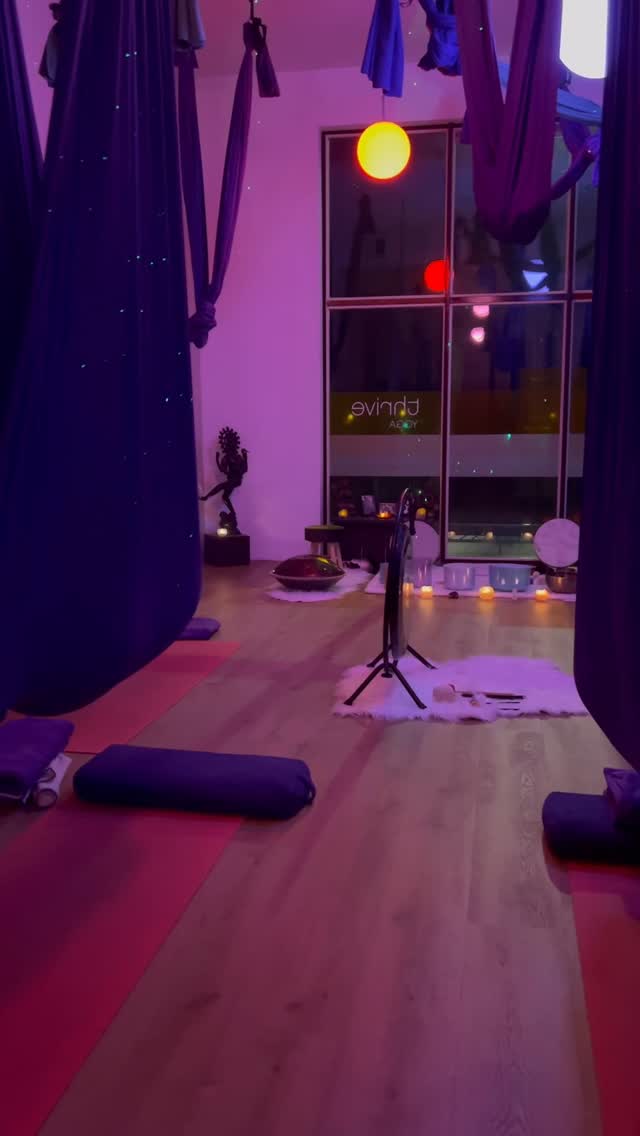 Immerse yourself in a unique 4D Sound healing while floating in the air
Find your hammock
Create your own cocoon
Onboard on a mystical journey
The Aerial Sound Bath✨
Details:
Saturday 8 February
Session 1 17:00 - 18:30
Session 2 20:00 - 21:30
@thrive_yoga_amsterdam Studio Zeeburg (doors open 10 min in advance)
Price € 35 (€ 30 Thrive members)
Limited spots available!
#AerialSoundBath #SoundHealing #SoundBath #SoundJourney #SoundBowls