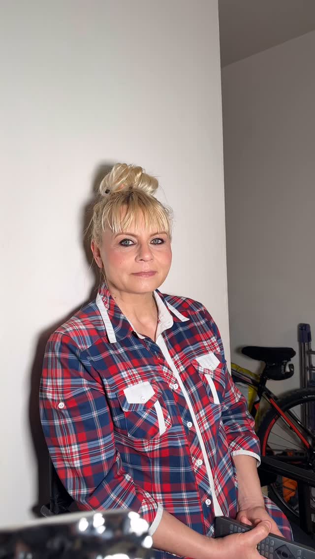 C'est exactement pour ça que je fais ce métier!!!
J'adore voir mes clientes satisfaites et époustouflées 😍
Je suis aussi émue qu'elle🥹
.
.
#makeup #maquillageyeux #wedding