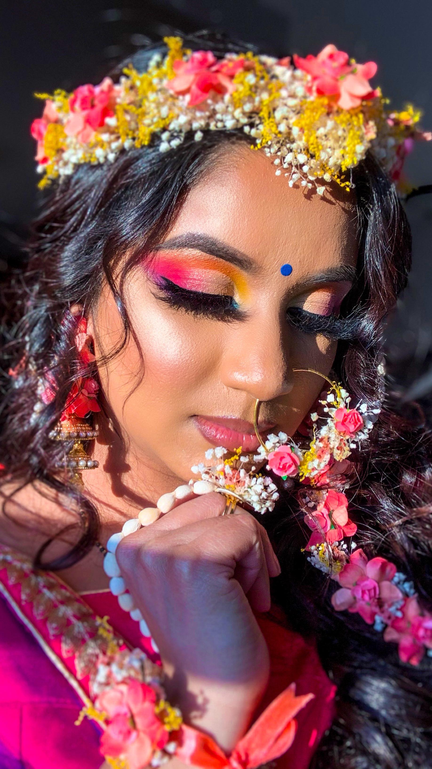 LADIES & GENTS, you guys remember that peak content creation period during lockdown where every MUA was killing it? Absolute fire! MAKEUPBYVANI was definitely on a roll!
Looking back, consistency might have propelled things even further, but hey, life happens! Becoming a mama brought its own magic, but morning sickness put the brakes on content creation for a while.
Fast forward four years, and this mama’s back with a renewed focus!
Get ready for a June takeover! Daily content is the new challenge, and I’m all in! Wish me luck, beauties, but honestly, I’m feeling unstoppable! 🧿🔥
What would you like to see more of? Answer in the poll!
2024 Brides, to book your day, email me at info@makeupbyvani.com for more details.
Hair, Makeup & Dressing @makeupbyvani
📸 @vanis.view
#MakeupByVani #VanisViewPhotography #VanisArtisanBakery #houstonmua #houstonmakeupartist #wedding #weddingday #houstonhairstylist #fyp #houstonbrides #houstonbridalmakeupartist #reelsinstagram #makeupartist #muasupport #undiscoveredmua #makeupartists #houstontx #makeupreels #houstonphotographer #houstonphotography #bridalmakeup #houstonweddings #bridalglam #weddingsinhouston #houstonbrides #bridesofhouston #bridesmaid #makeupinspo