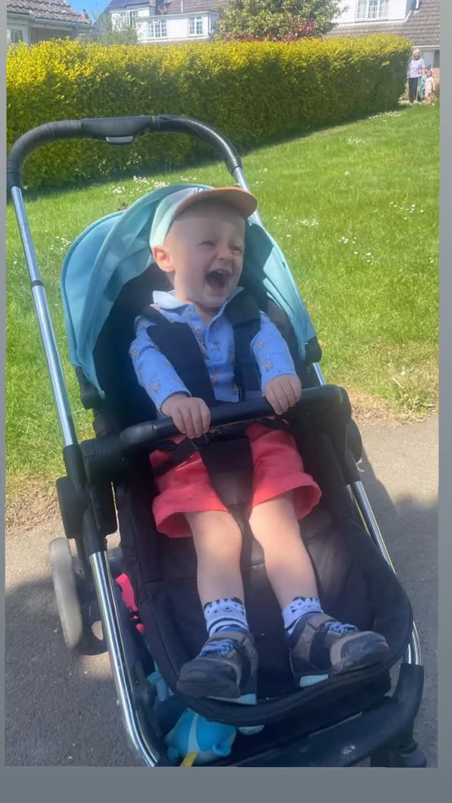 Who’s excited??? It’s Sheriff Hutton Village Market TOMORROW from 1030-130 and @chef_ed_allen has been super busy baking all sorts of goodies - menu at the end!
Here’s a clip from last months stall showcasing most of the delicious grub which we will be offering at tomorrows market. Don’t forget to bring your bags so you can get them filled up with local produce from a huge variety of stalls!
It is also the Sheriff Hutton Scarecrow trail so pick up some tasty snacks and have a walk around the village to see everyone’s fabulous creations. Tommy enjoyed his visit today and of course a cheeky stop at The Highwayman for some refreshments. Scarecrow trails are available to purchase from the village hall.
See you tomorrow!
#market #supportlocal #food #caterers #catering #bread #pastry #desserts #deli #foodie #foodporn #villagelife #ryedale #york #northyorkshire #scarecrow