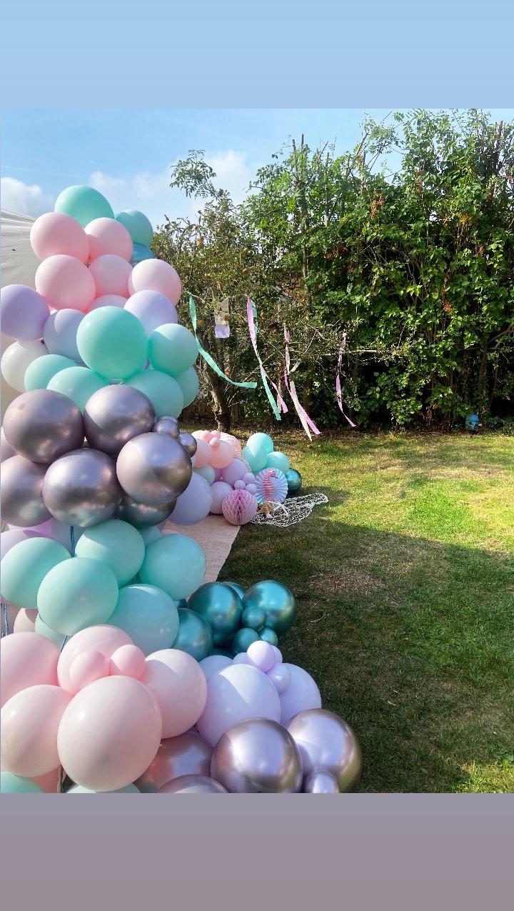 Mermaid Moments 🧜♀️
Our beautiful 4m Bell giving Rose’s birthday the perfect setting 🐚
DM to book your moment or for more info 🪸
#belltenthertfordshire #belltentmoments #luxebell #belltent #luxepicnic #luxemoments #tablescaoe #birthdaymoments #partyplanner #kidspartyhertfordshire #belltentlondon #belltentessex #belltentbedfordshire #belltentkent #eventstylist #tablestylist #bellstylist