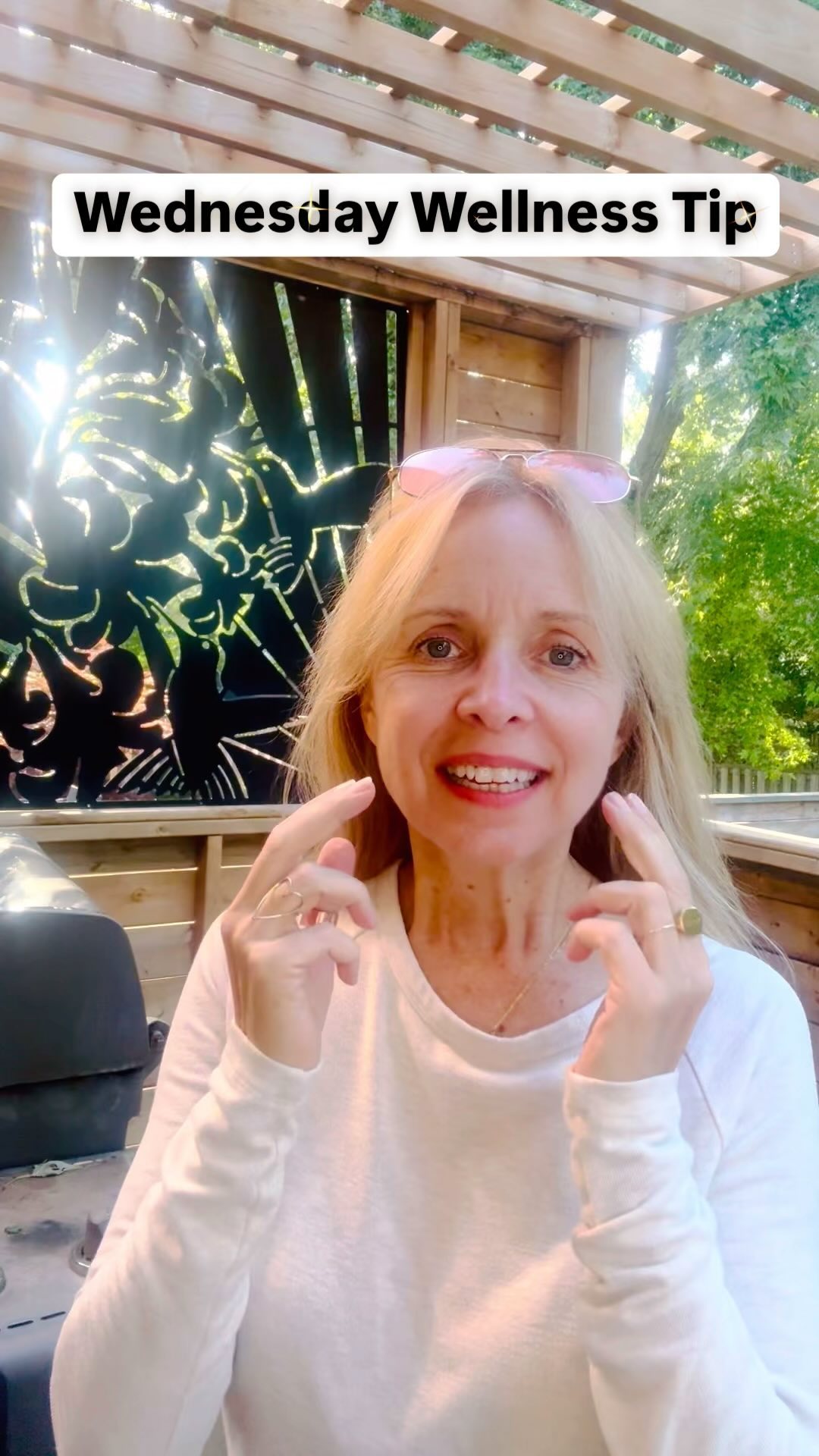 How's your Gut?
This is the time of year when many people are overthinking and feeling stressed with busyness. The brain is connected to the gut so issues with constipation, digestive problems, diarrhea and gas can occur.
The corners of your mouth have energy points connecting to your large intestines and digestive system so this is what I am tapping here.
How to help with this:
I shared that you can use your index and middle fingers to gently pat these areas for 30 seconds and you can add chanting sound of ‘whooooo’ but you don’t have to do so.
Other way to do it before patting:
Rub your hands until they're warm place your palms next to and below the corners of your mouth and massage gently by moving your hands in a circular way 36 times ( if helpful, puff out your cheeks for better access.)
Massage in the other direction 36 times and as you're doing this you can chant the sound "whoooooo"
How long:
One to two minutes
How often:
Has needed. Best times: 5:00 to 9:00 AM 5:00 to 9:00 PM
This information courtesy of Springforest Qigong and the book head to to healing.
#constipation #digestiveissues #healyourgut #stressmanagement #qigong #chinesemedicine #wednesdaywellness #wednesdaywellnesstips