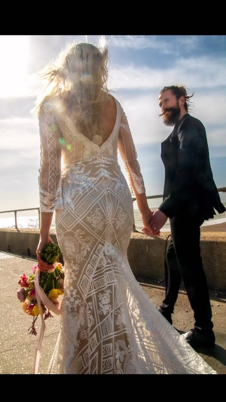 I'm finally editing some photos from a shot from last year whilst redesigning my new website! Can't wait to show you what I've been working on.
In the meantime here's an example of why I edit my photos before I hand them over.
MENTOR: @igordemba
STYLING: @lenasabala
DRESS: @aw.brida
NECKLACES: @kleesjewellery
HEADPIECE: @modisteatelier
FLOWERS: @magicflowersandgifts
MUA & HAIR: @joloveshair @georgiaemmyhair
CONFETTI: @yourconfetti
MODELS: @sharnakockova and @lukas_kocka
