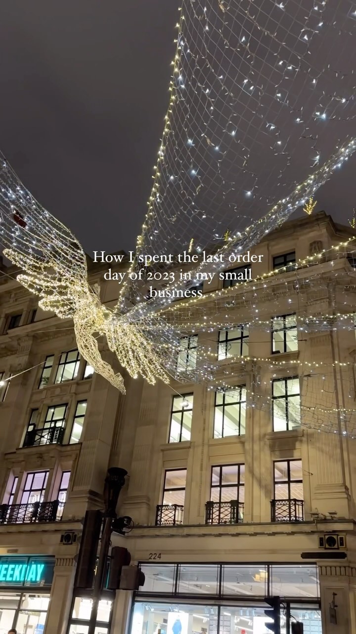 It’s been a wild November and December and this is how I spent the last day of orders OF THIS YEAR. (Feels a bit crazy to say that).
Any orders that were made before the Saturday cut off point should be with you by now. Anything since, I’m on it! 🎁
Thank you for putting Kind & Grace on your Christmas lists. It’s BLOWN MY MIND. xxx