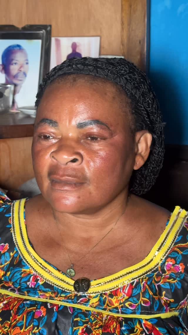 Ce n'est pas un simple maquillage, non...
C'est plus que ça! Se regarder dans un miroir et se trouver incroyablement belle, avec une force extraordinaire et une confiance en soi incommensurablement .
C'est ça mon travail, redonner le sourire, réconforter, être à l'écoute de chacune de mes clientes
.
#makeup #maquillage #makeupartist