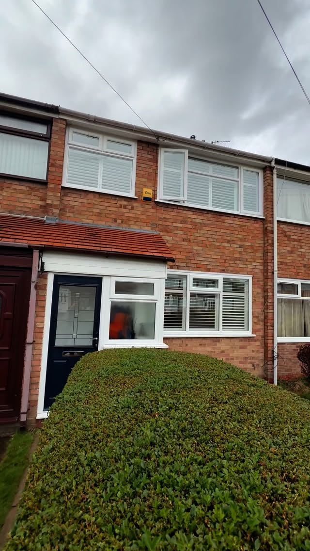 Hardwood shutters giving the wow factor to all homes! 🤩
76mm hardwood shutters with hidden tilt ✅
.
.
.
#shuttersliverpool #madetomeasure #windows #windowtreatments #merseyside #Liverpoolblinds #Liverpool #wirralinds #liverpoolshutters #blindsliverpool #maghullblinds #project #shutters #liverpoolroofblinds #windows #interiordesigner #childwall #northwest #kitchen #foryou #foryoupage #interiordesign #bespoke #curtains #fyp