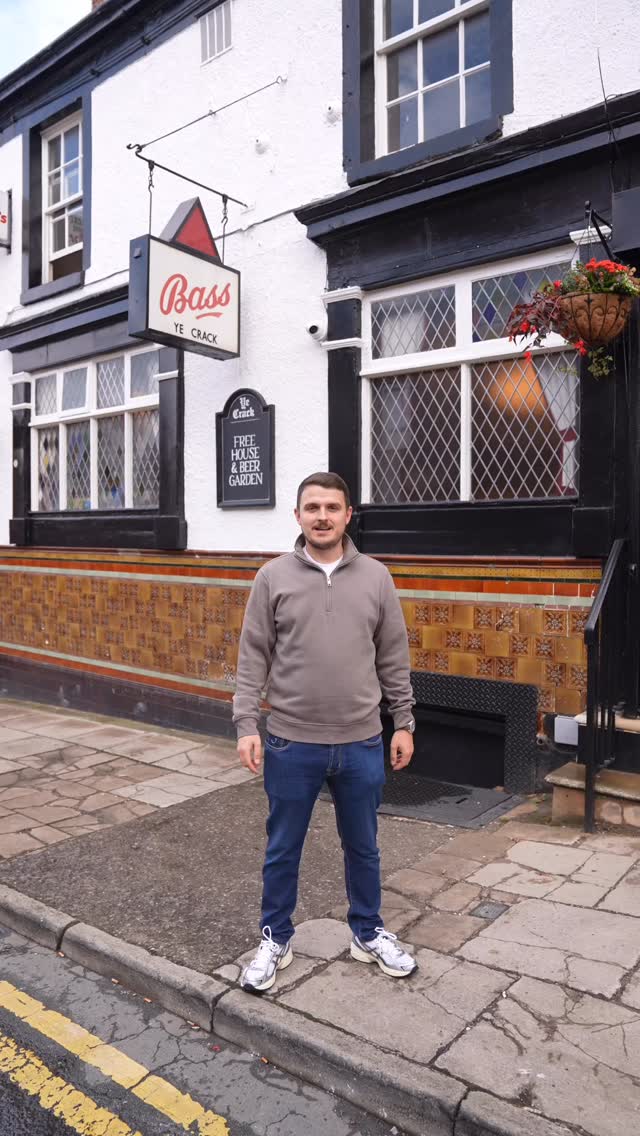 Take a look at the work we have done @yecracke with the help of @eileenandsuecurtains a big thanks to @bauen_projects and Always @uniqueuph 💥🫡
.
.
.
#shuttersliverpool #madetomeasure #windows #windowtreatments #merseyside #Liverpoolblinds #Liverpool #wirralinds #liverpoolshutters #blindsliverpool #maghullblinds #project #shutters #liverpoolroofblinds #windows #interiordesigner #childwall #northwest #kitchen #foryou #foryoupage #interiordesign #bespoke #curtains #fyp