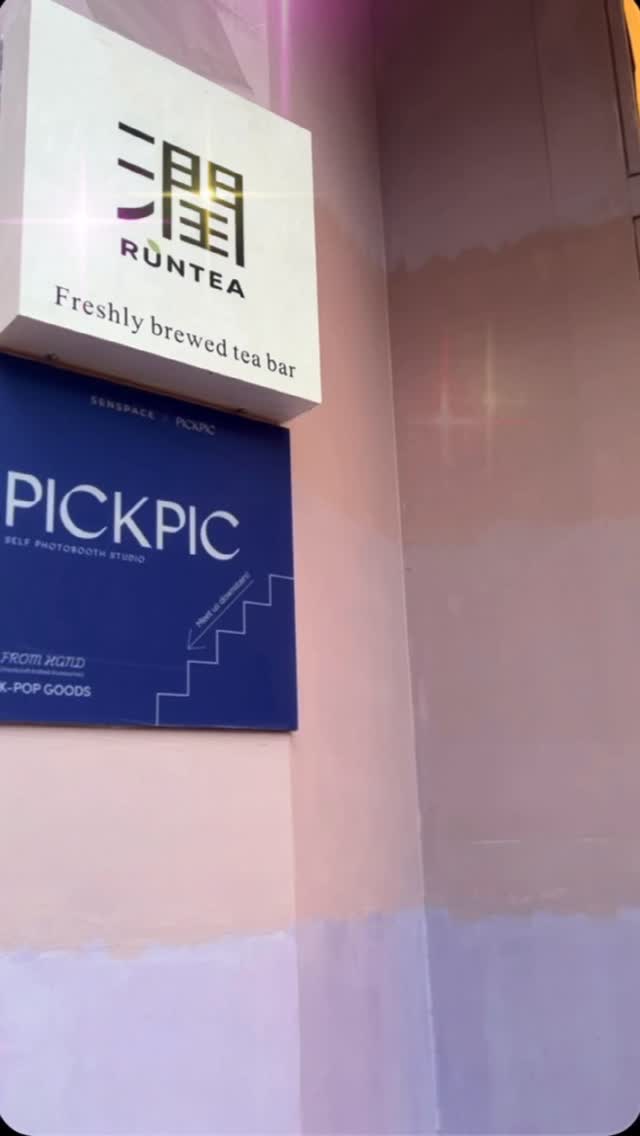 🇰🇷 #kpop vibes Let’s gooo
📸 @pickpic.uk 🥰
#londonphotobooth #photobooth #kpop #pickpic #london #fashion #bulba