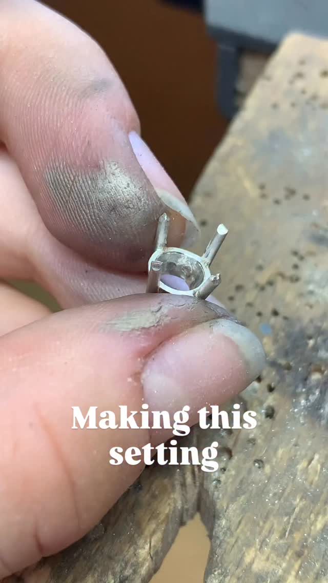 Can’t wait to show you more of this recent engagement ring but let’s start from the beginning - making the setting for this stunning green Sapphire 💚
#jewellerymaking #jewellery #jewelry #ring #engagmentring #sapphire #stonesetting #bts
