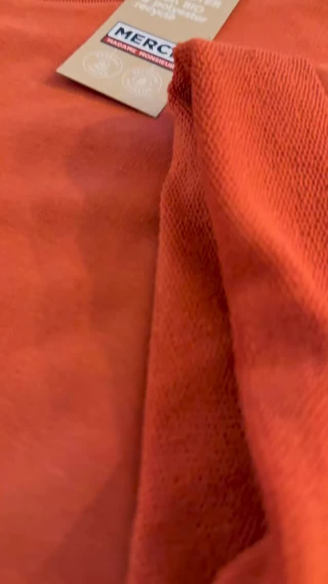 🔥 Nouvelle couleur disponible !
Chez Merci Madame Monsieur, on craque pour la teinte Burnt Brick — un rouge brique chaud et profond, parfait pour la saison.
Authentique, intemporelle et pleine de caractère, elle rejoint la collection dès aujourd’hui ❤️🔥
👉 Disponible dès maintenant sur mercimadamemonsieur.fr
#mercimadamemonsieur #modeethique #ecoresponsable #automne #hiver #brick