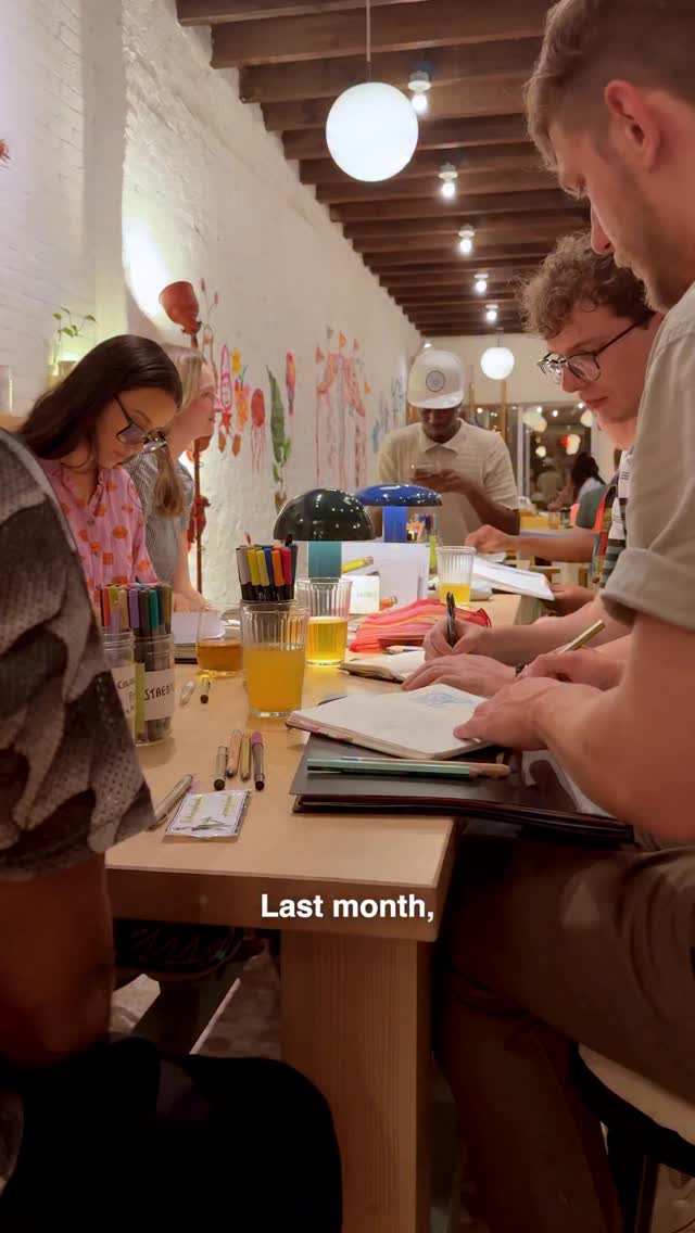 So many amazing sketchbooks! 📚 Thank you everyone who joined us on Monday at @recessgrove! That was a blast. Special thanks to @ginakimakes for presenting an adventure book! 🏔️ #sketchbook #artists #urbansketching