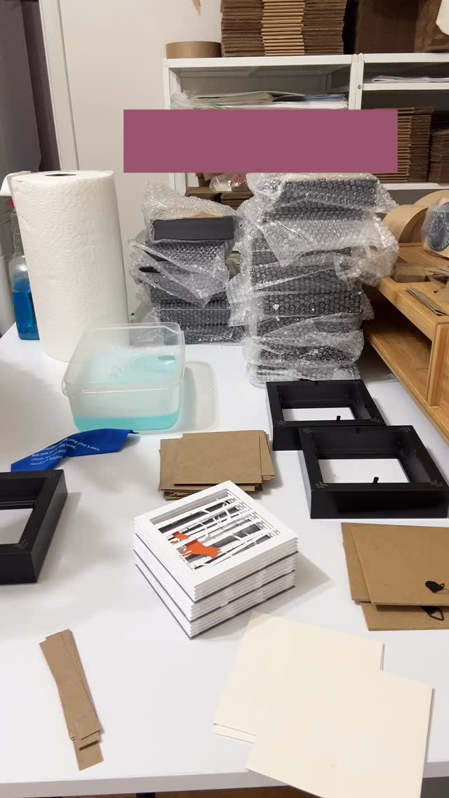 A very successful framing day for my mini birch forests. I’ll have all size animals available at the #hellohappymerrymarket hosted by @hellohappyhq. That means cardinals, blue jays, foxes, deer, owls, and beavers! Now it’s time to finish up the birch ornaments. 🎄
#paperartist #handcutpaperart #paperforest #paperbirchtrees #foxlovers #canadiananimals #smallbusinesscanada #handmadecanada #handmadeontario