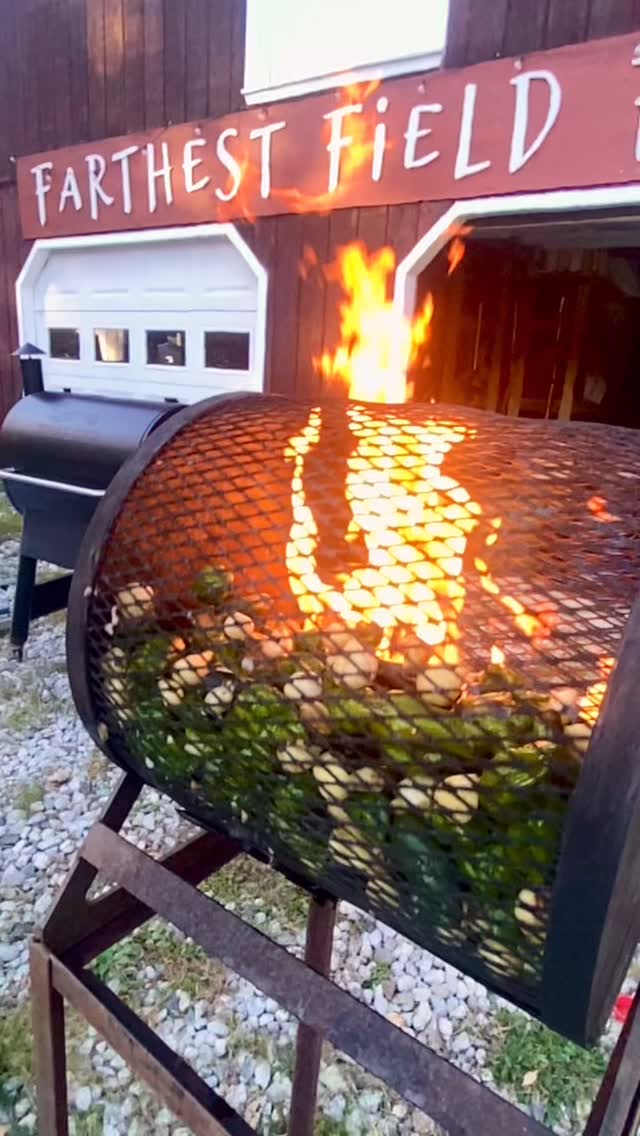 Making hot sauce with ingredients grown right on the farm means that it is a seasonal affair, one that is full to the brim with endless work and delightful smells. This is what autumn is to us! Flame roasting peppers, onions, and garlic for our Oh, Summer! hot sauce is a perennial delight, and is just as entrancing as watching a campfire in summer.
#fireroasted #greensauce #peppers #hotsauce #smallfarm #mainefarms
