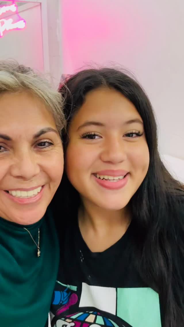 All the way from Florida she wanted the gown in her💖 color. We made it happen for her. thank you for your preference. 💖#gowns #exclusive #anasquinceañera #quinceañera
Dreams come true at Ana’s.