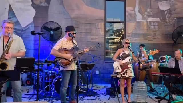 🔥 FULL BAND ALERT!
We’re hitting Grand Central Brewhouse for a FREE SHOW — don’t miss this one!
Come hang, grab a drink, and catch the whole crew 🎶✨
📍 @grandcentralbrewhouse
🕖 7PM — Outside in the courtyard
💥 FREE SHOW — get there early!
#GrandCentralBrewhouse #StPeteMusic #LiveMusicStPete #StPeteFL #StPetersburgFL #DTSP #StPeteEvents #TampaBayMusic #FloridaMusicians #JazzFusion #JazzLive #SoulJazz #LiveBand #MusicCommunity #HotTonic #GulfCoastMusic #FloridaEvents #SupportLocalMusic #StPeteNightlife #FreeShow #LiveMusicTonight #ilovestpete #stpetemusicscene #tampamusicscene #hottonicorchestra #neverendingtour