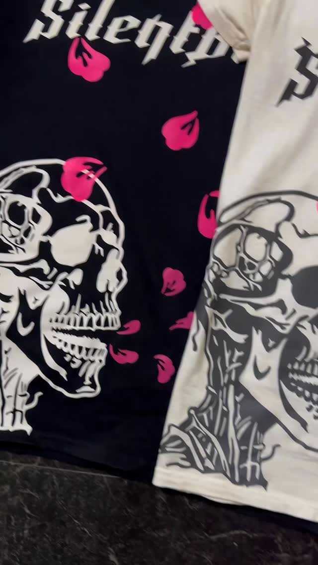 Silent Bloom 🌸💀 | YumeGraphix.com
#fashion #clothingbrand #streetwear #graphictee #fashioninspo #streetfashion #ootd #reflectiveclothing #yumegraphix #fypシ #fyp #linkinbio