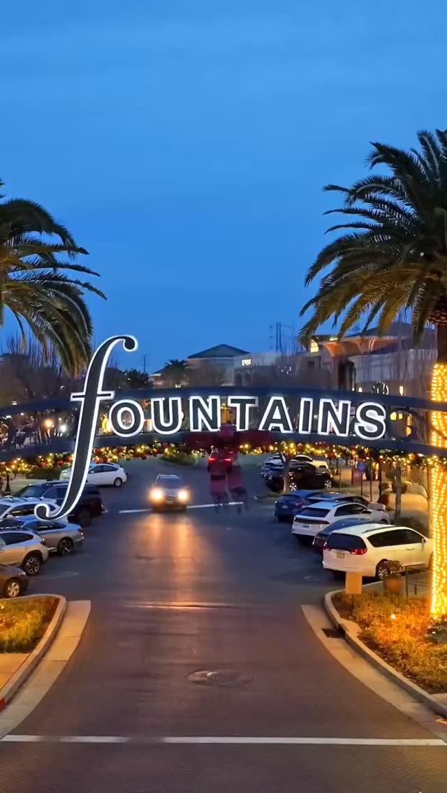 There's so much to be thankful for today. Wishing our entire Roseville community a beautiful Thanksgiving. 🧡🦃
#fountains #fountainsatrsvl #placercounty #rosevilleca #fountainsatroseville #thanksgiving