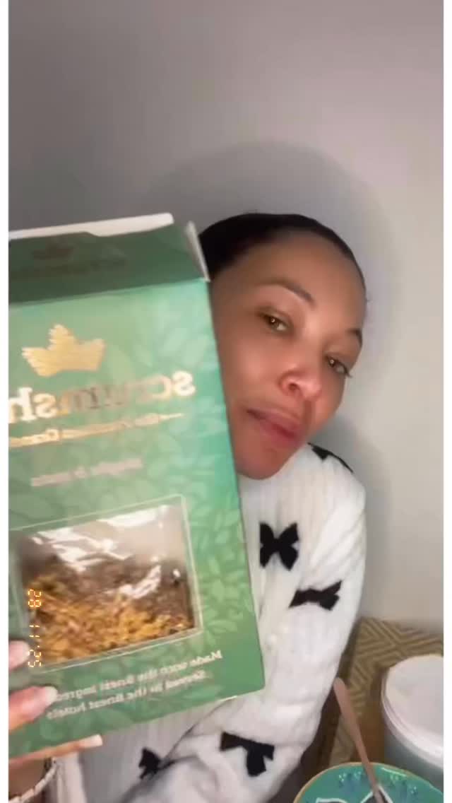 Luxury premium British granola ♥️
**Scrumshus**
Healthy natural super food to kick start your day
#scrumshusluxury @scrumshus.granola
#superfood #breakfast #granola #luxuryfoods #finefoods #health #britishindependentbrands #british