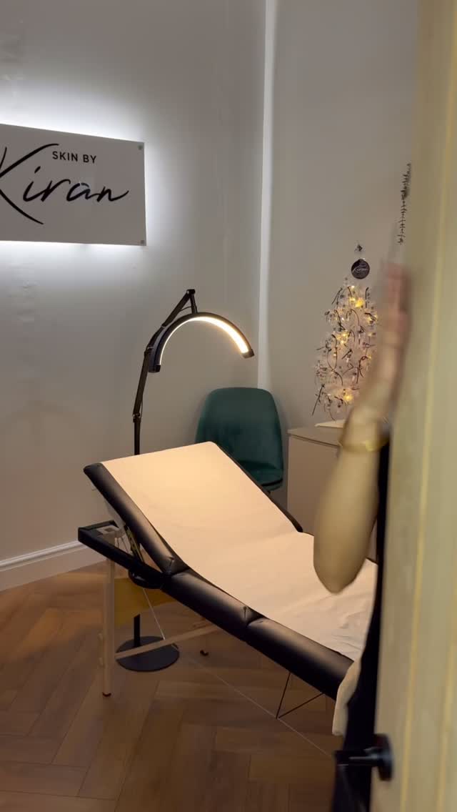 Are you looking for something? Orโฆ someone? ๐ (Me.)
If glowing skin, natural results, and expert care are on your wishlist โ youโve found the right place. โจ
Book your consultation and letโs start your skin journey.
#sowerbybridge #glowingskin #skinbykiran #antiwrinkletreatment #lipfiller