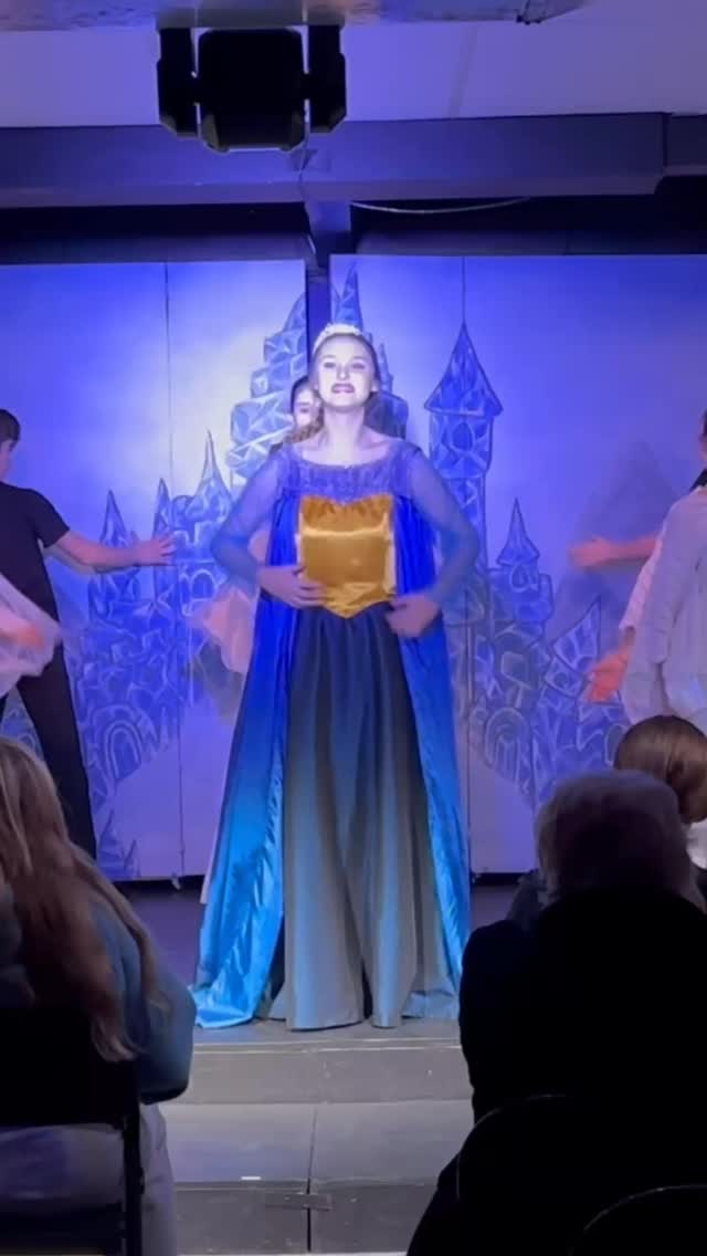 Check out this Behind the Scenes video of how we did Elsaâs dress reveal for Frozen Jr! Designed by @laurieling and worn by @nunziatanola
#crotonacademy #frozen #frozenjr #kidstheater #kidsmusical #dressreveal