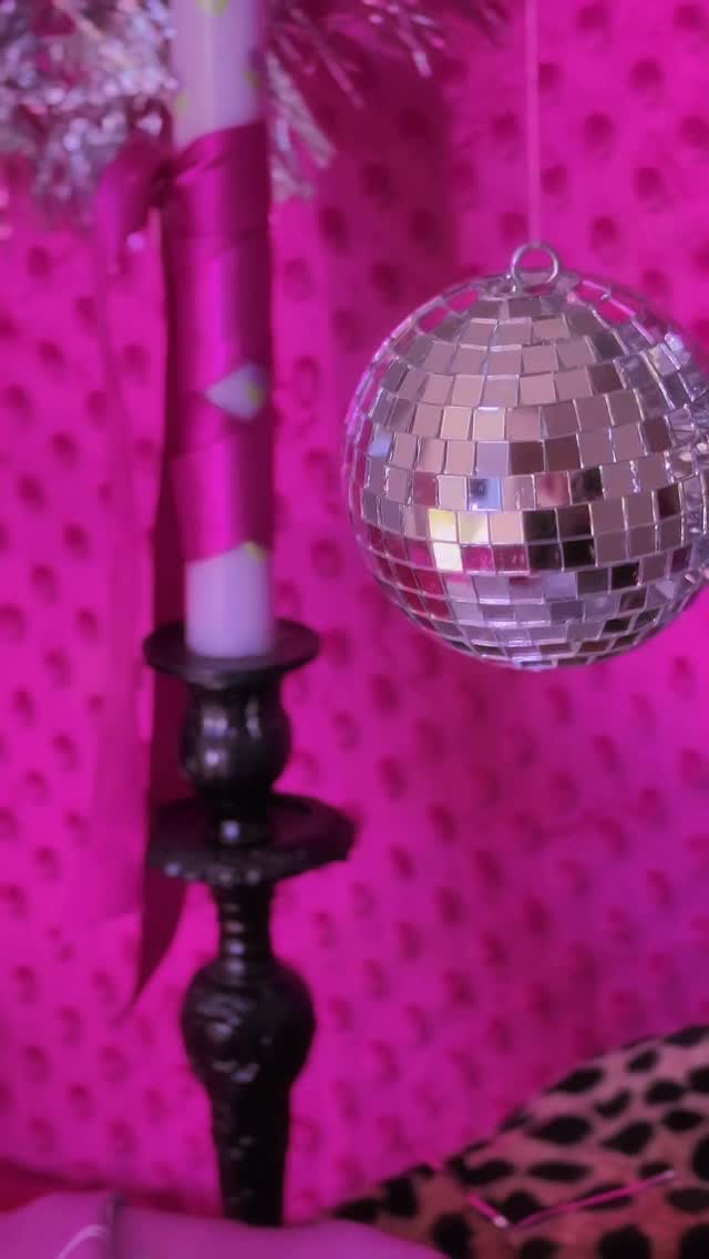 Who’s ready?????? #5daysofslay starts tomorrow!
#maxandlouie