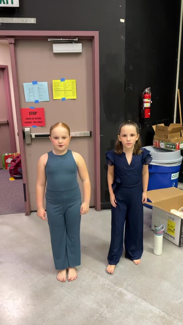 ✨ Keep Dancing During the Break! ✨
Even while classes are on pause, keep moving, stretching, and dancing wherever you are 💃🩰
All regular classes resume on January 5th, and we can’t wait to see everyone back in the studio, refreshed and ready to dance into the new year!
#KeepDancing #DanceBreak #StudioLife #BackToDance #MomentumDance